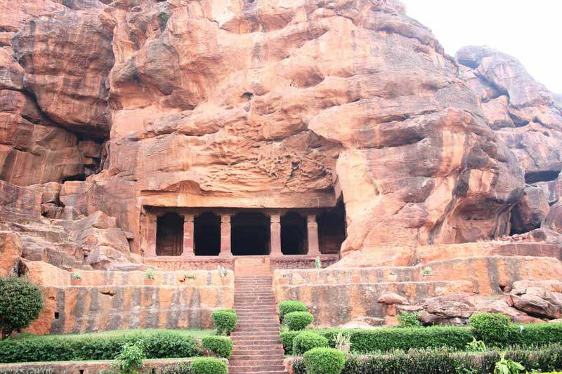 Badami - Hhlentempel